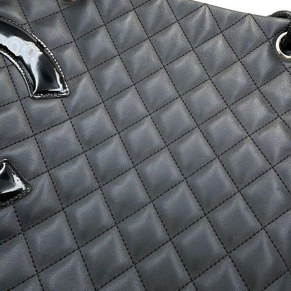 シャネル トートバッグ カンボンライン ラージトート マトラッセ ココマーク ラムスキン A25169 CHANEL 黒