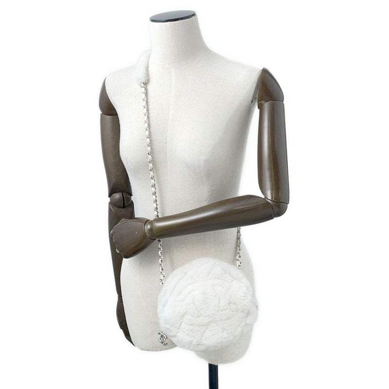 シャネル チェーンショルダーバッグ ココマーク ココネージュ シアリング AS4279 CHANEL 白