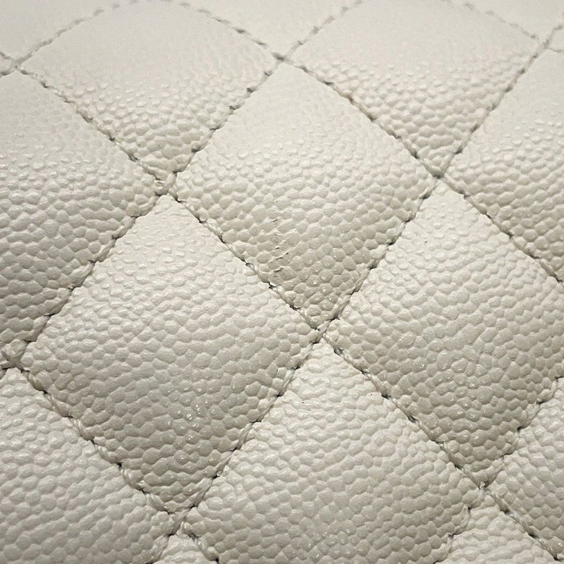 シャネル チェーンショルダーバッグ マトラッセ ココマーク ボーイシャネル スモール キャビアスキン AS3350 CHANEL 2way 白