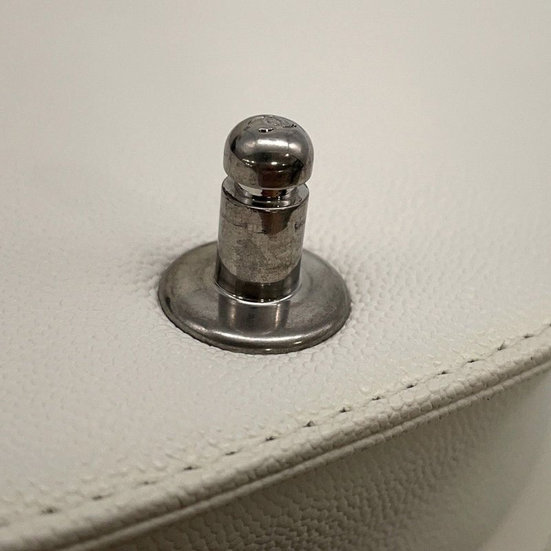 シャネル チェーンショルダーバッグ マトラッセ ココマーク ボーイシャネル スモール キャビアスキン AS3350 CHANEL 2way 白