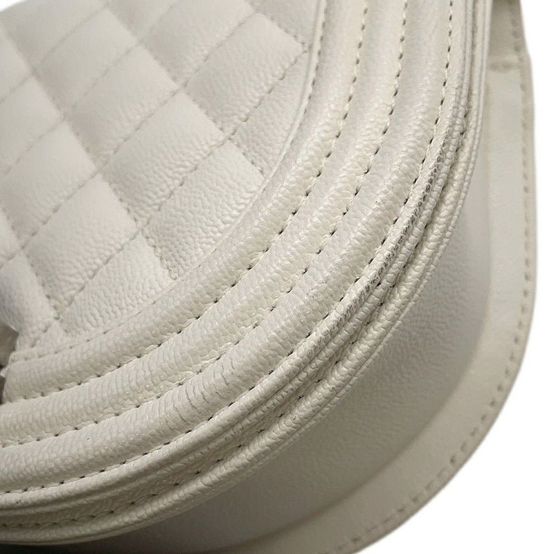 シャネル チェーンショルダーバッグ マトラッセ ココマーク ボーイシャネル スモール キャビアスキン AS3350 CHANEL 2way 白