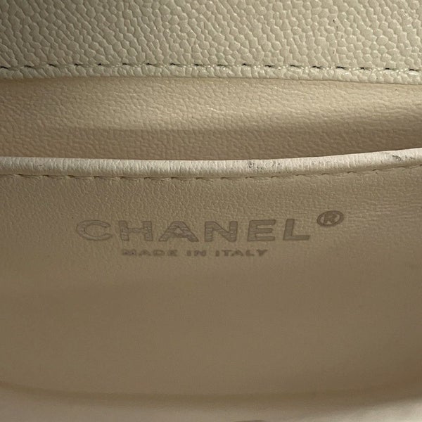シャネル チェーンショルダーバッグ マトラッセ ココマーク ボーイシャネル スモール キャビアスキン AS3350 CHANEL 2way 白