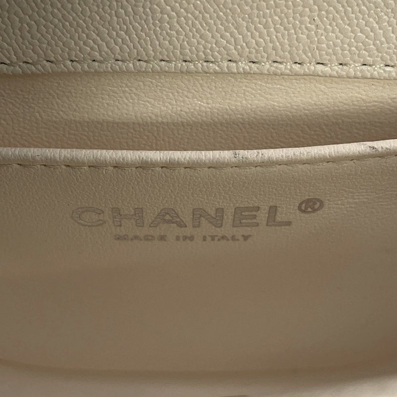 シャネル チェーンショルダーバッグ マトラッセ ココマーク ボーイシャネル スモール キャビアスキン AS3350 CHANEL 2way 白