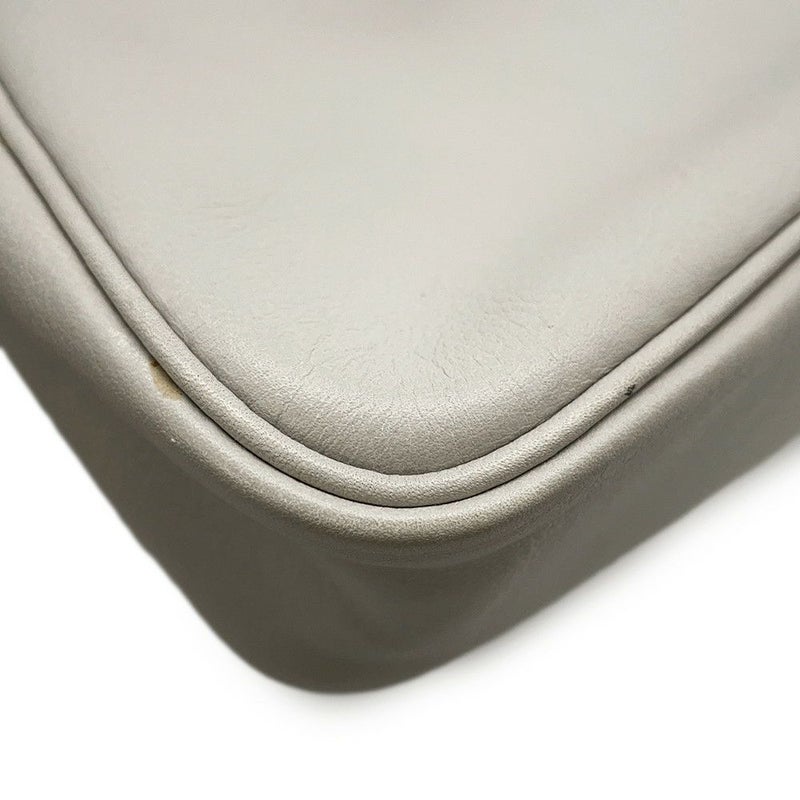 エルメス ショルダーバッグ マサイ カット32 パールグレー/シルバー金具 スイフト □O刻印