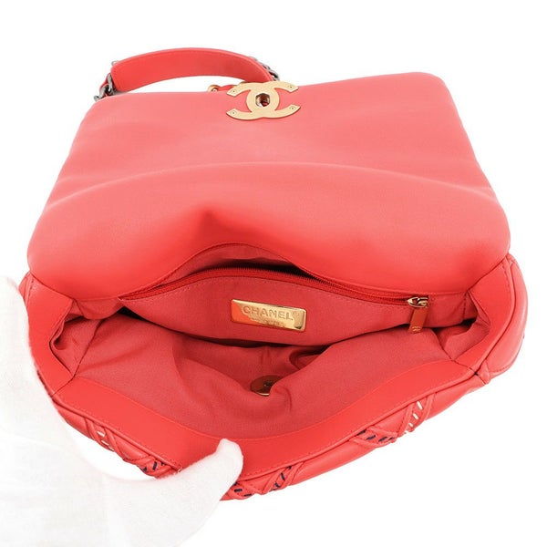 シャネル チェーンショルダーバッグ CHANEL19 マトラッセ ココマーク フラップ ステッチ ラムスキン AS1160 CHANEL