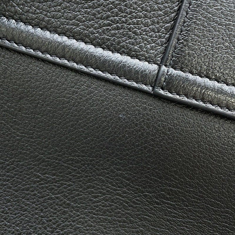 セリーヌ チェーンショルダーバッグ トリオンフ ヴィクトワール ミディアム カーフレザー 115853 CELINE 黒