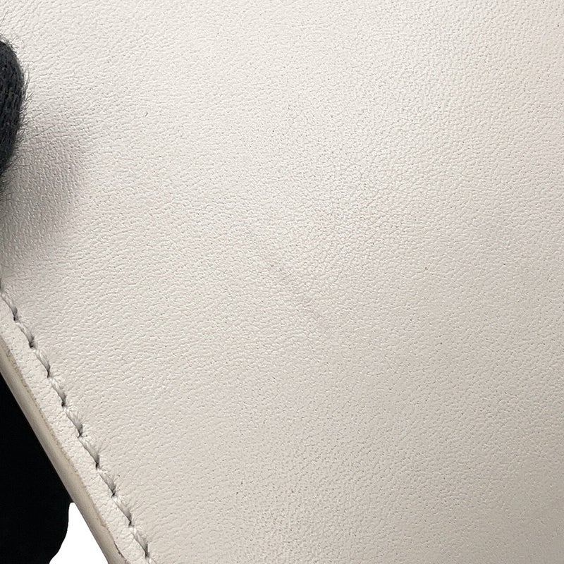 セリーヌ ショルダーバッグ キュイル トリオンフ レザー 198153 CELINE ワンショルダー 白