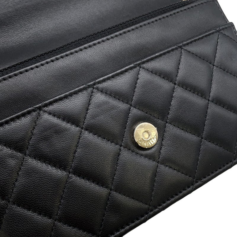 シャネル チェーンウォレット マトラッセ パール ココマーク ラムスキン AP2579 CHANEL 財布 黒