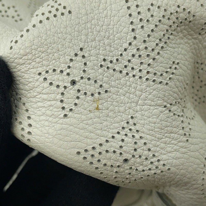 ルイヴィトン ショルダーバッグ モノグラム・マヒナ マヒナ XS M95661 LOUIS VUITTON ヴィトン バッグ 白