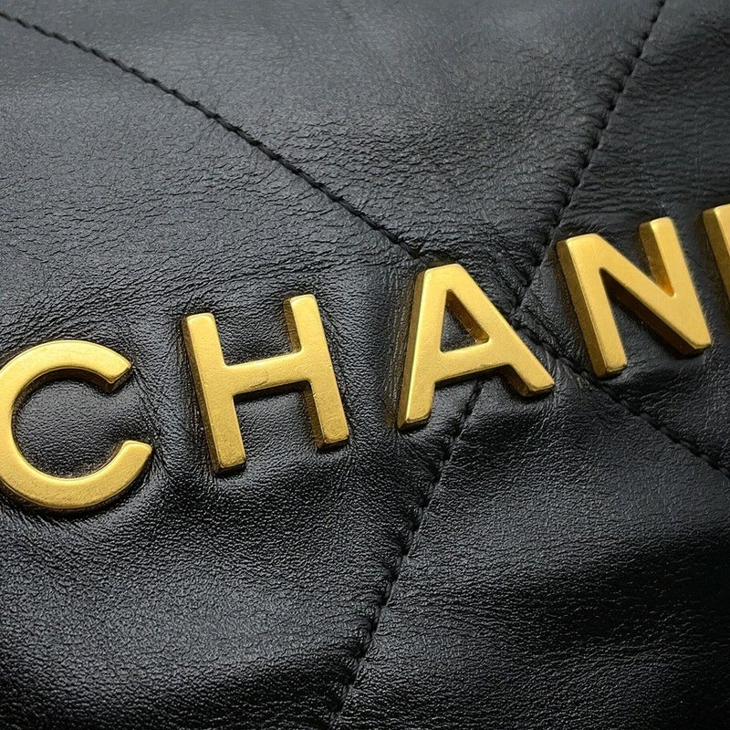 シャネル チェーンショルダーバッグ CHANEL22 スモール シャイニーカーフスキン AS3260 CHANEL ポーチ付き 黒