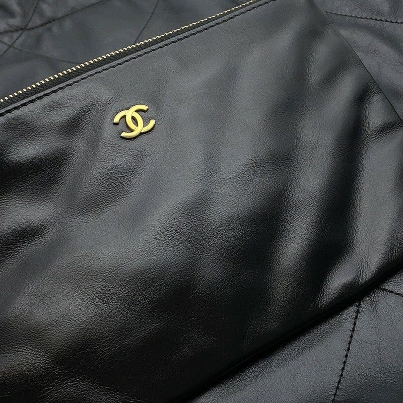 シャネル チェーンショルダーバッグ CHANEL22 スモール シャイニーカーフスキン AS3260 CHANEL ポーチ付き 黒