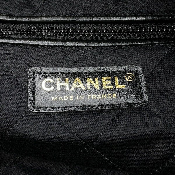 シャネル チェーンショルダーバッグ CHANEL22 スモール シャイニーカーフスキン AS3260 CHANEL ポーチ付き 黒