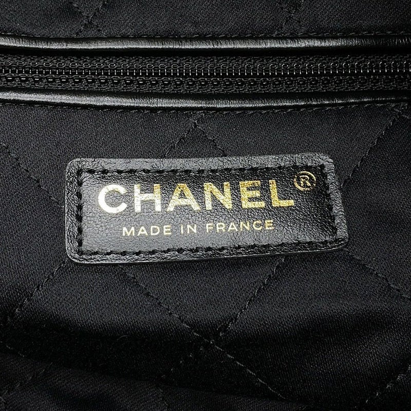シャネル チェーンショルダーバッグ CHANEL22 スモール シャイニーカーフスキン AS3260 CHANEL ポーチ付き 黒