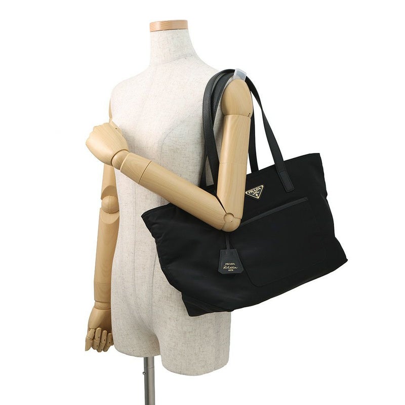 プラダ トートバッグ Re-Edition 1978 ミディアム ナイロン サフィアーノ 1BG555 PRADA 黒