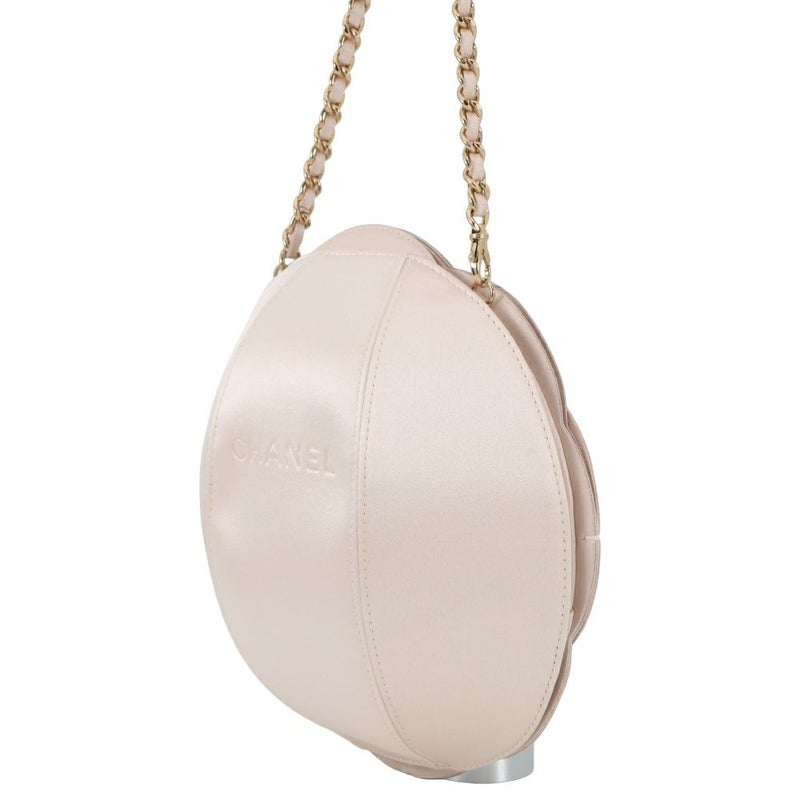 シャネル チェーンポシェット カメリア ココマーク サテン ラムスキン CHANEL ハンドバッグ