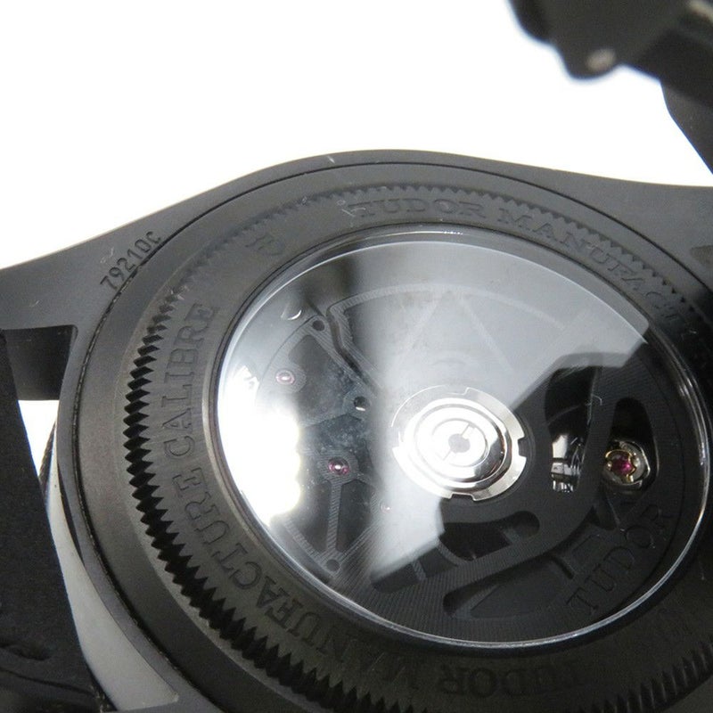 チュードル ブラックベイ セラミック M79210CNU-0001 TUDOR チューダー 腕時計 黒文字盤