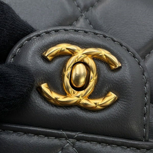 シャネル チェーンショルダーバッグ マトラッセ ココマーク トップハンドル ラムスキン AS4956 CHANEL