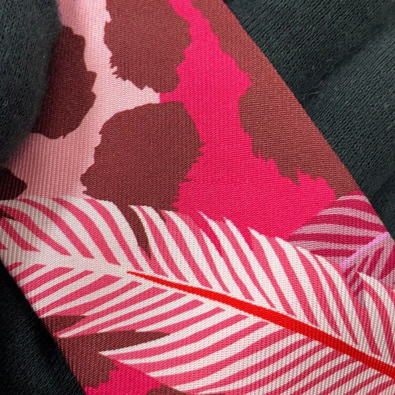 エルメス スカーフ ツイリー ジャガー ケツァール AGUAR QUETZAL HERMES シルクツイル