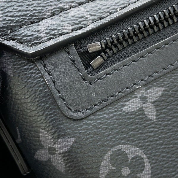 ルイヴィトン ショルダーバッグ モノグラム・エクリプス Sケープ・メッセンジャー M46794 ブラック 黒