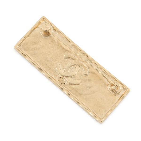 シャネル ブローチ ロゴ プレート A23 S ABA771 CHANEL アクセサリー