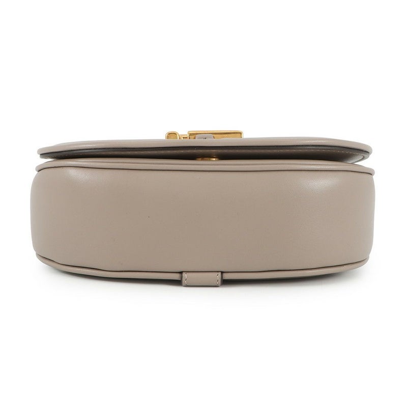 フェンディ ショルダーバッグ カモン スモール レザー 8BS082 FENDI バッグ 2way