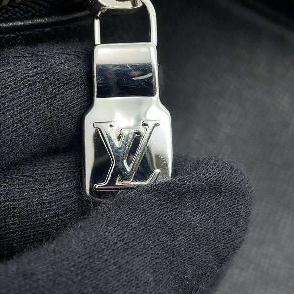 ルイヴィトン リュックサック モノグラム タイガ ディスカバリー・バックパック M30230 LOUIS VUITTON 黒 ブラック タイガラマ