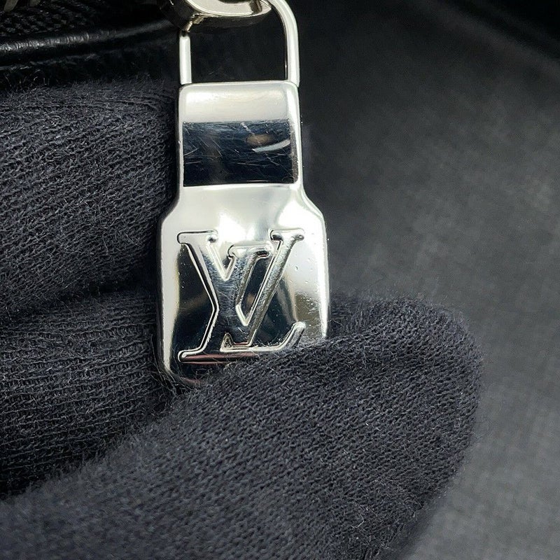 ルイヴィトン リュックサック モノグラム タイガ ディスカバリー・バックパック M30230 LOUIS VUITTON 黒 ブラック タイガラマ