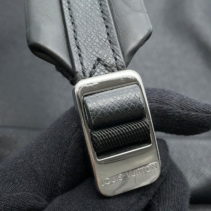 ルイヴィトン リュックサック モノグラム タイガ ディスカバリー・バックパック M30230 LOUIS VUITTON 黒 ブラック タイガラマ