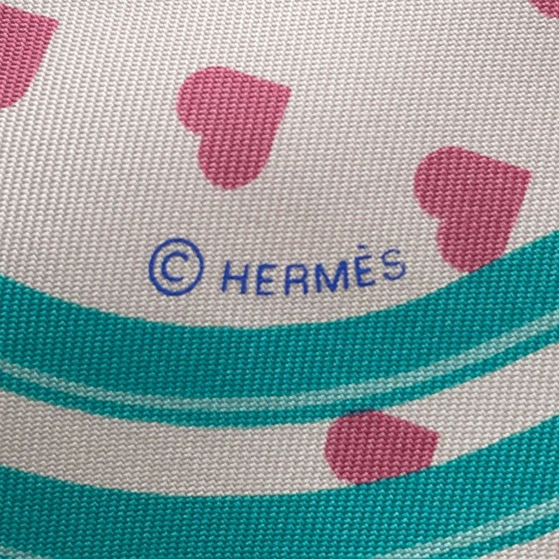エルメス スカーフ カレ45 ブリッド・ドゥ・ガラ・ラヴ Brides de Gala love HERMES シルク ハート 2017年秋冬