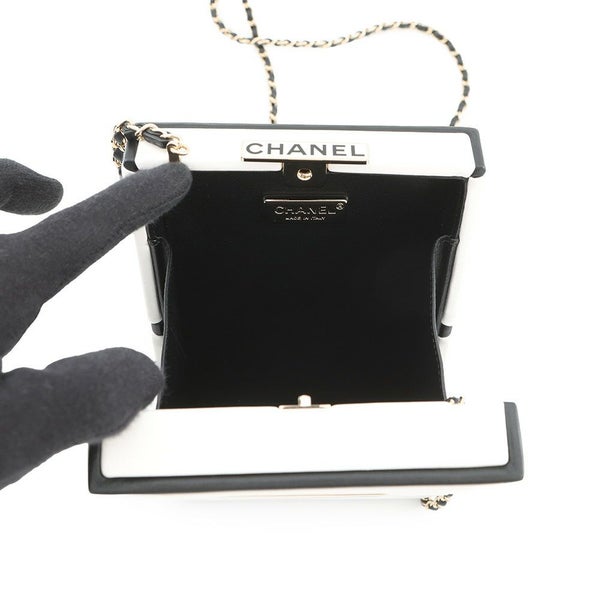 シャネル チェーンショルダーバッグ No5 パフュームボックス CHANEL 白