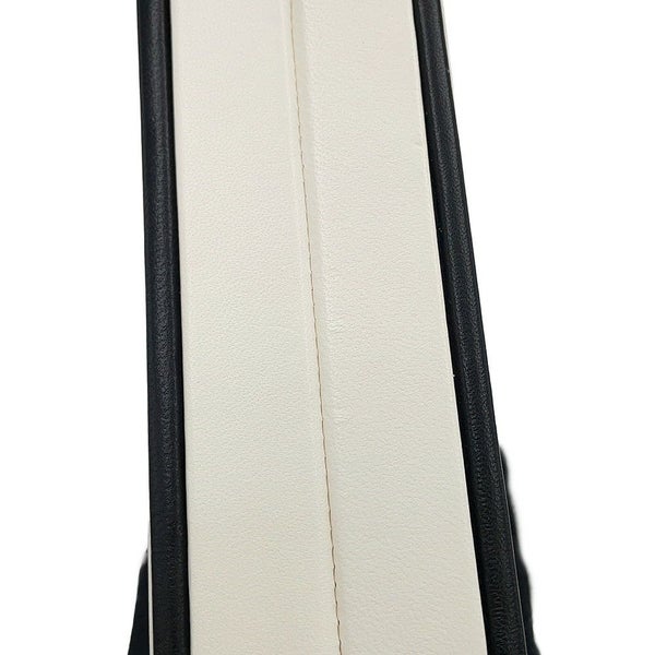 シャネル チェーンショルダーバッグ No5 パフュームボックス CHANEL 白