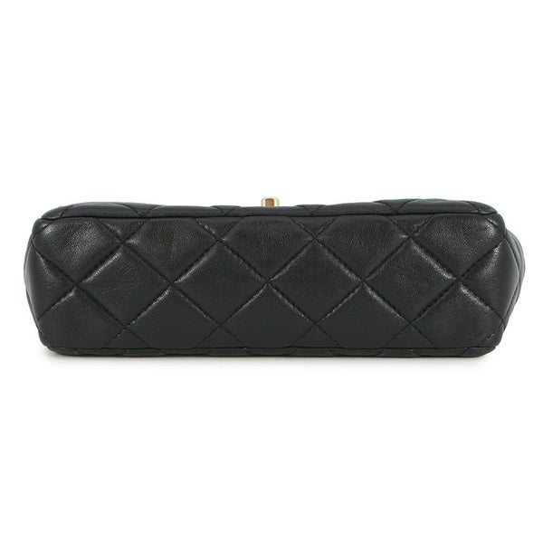 シャネル チェーンショルダーバッグ ココマーク マトラッセ ラムスキン AS5259 CHANEL 黒