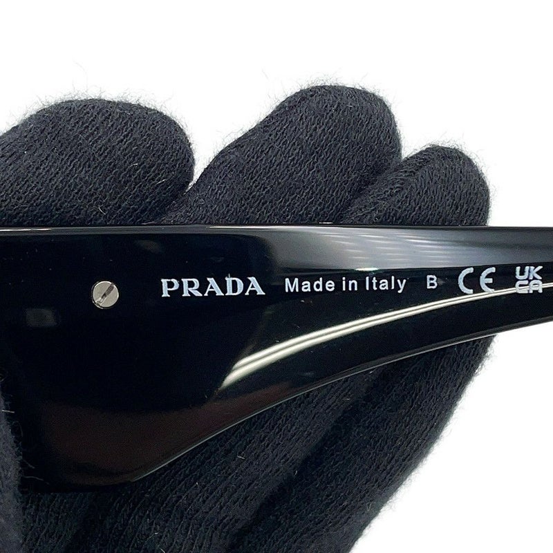プラダ サングラス トライアングルロゴ ポリゴン型 セルフレーム PRADA アイウェア 黒
