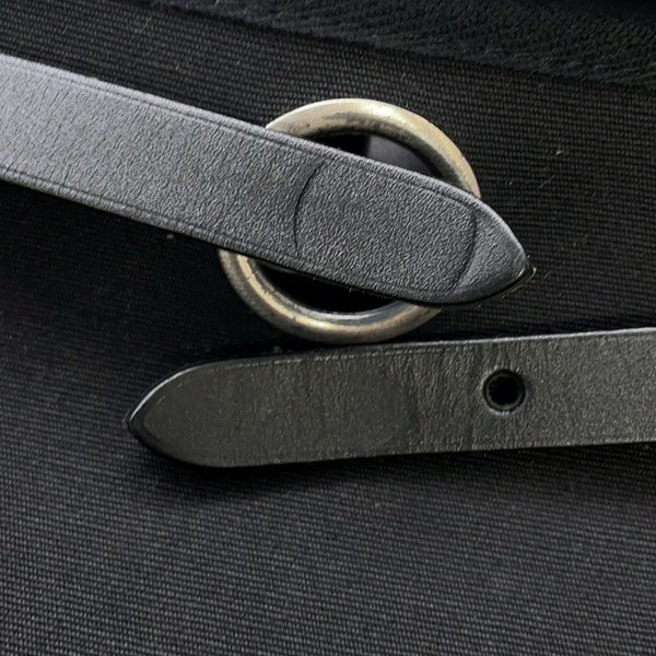 エルメス エールバッグPM ブラック/シルバー金具 トワルオフィシエ/ヴァッシュハンター □G刻印 黒