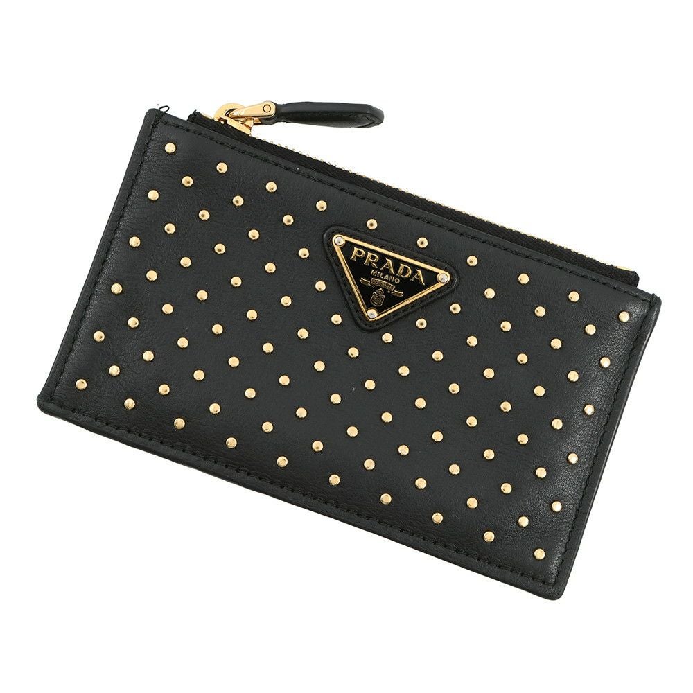 PRADA ⭐︎スタッズ付きフラグメントケース ホワイト　新品/未使用品 PRADA スタッズフラグメントケース 限定 ホワイト カード コインケース