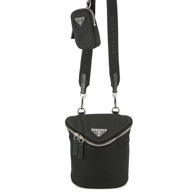 プラダ ショルダーバッグ Re-Nylon トライアングルロゴ ナイロン 2VH147 PRADA 黒