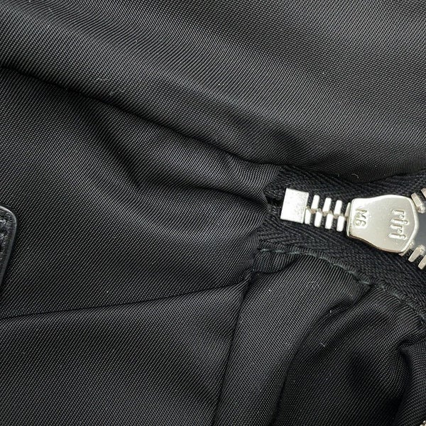プラダ ショルダーバッグ Re-Nylon トライアングルロゴ ナイロン 2VH147 PRADA 黒