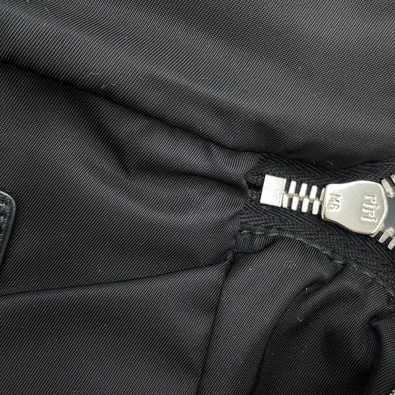 プラダ ショルダーバッグ Re-Nylon トライアングルロゴ ナイロン 2VH147 PRADA 黒