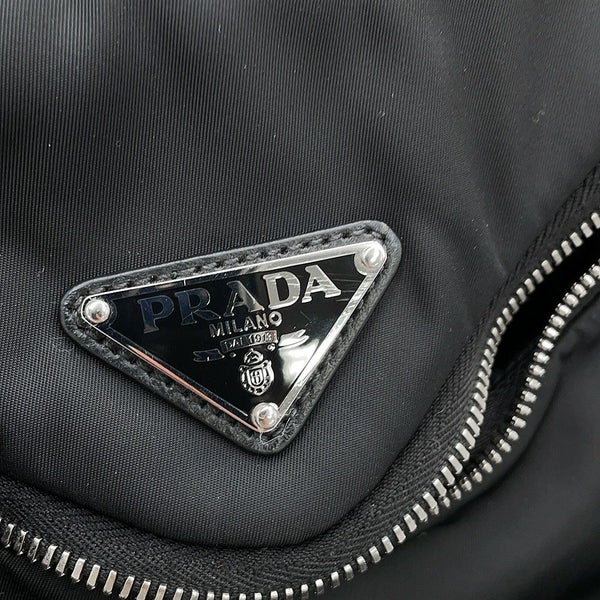 プラダ ショルダーバッグ Re-Nylon トライアングルロゴ ナイロン 2VH147 PRADA 黒