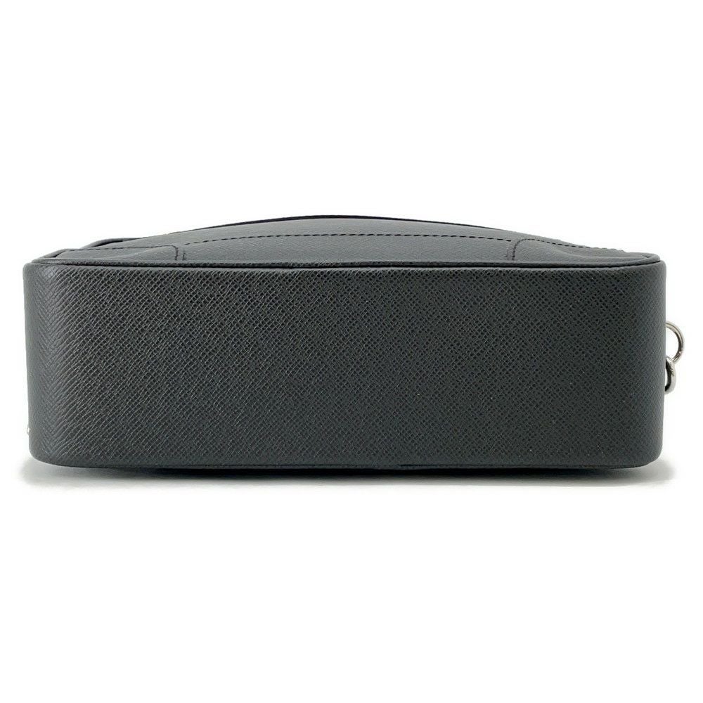 ルイヴィトン セカンドバッグ タイガ パヴェル M31142 LOUIS VUITTON