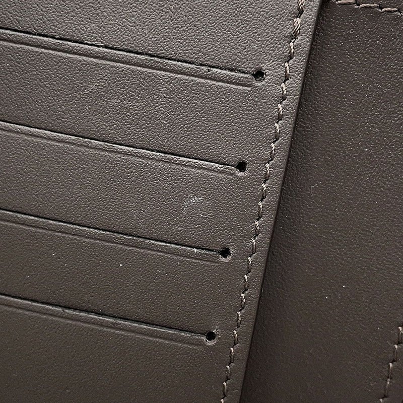 ルイヴィトン 三つ折り財布 トリヨンレザー ポルトフォイユ・カプシーヌ コンパクト M62159 財布