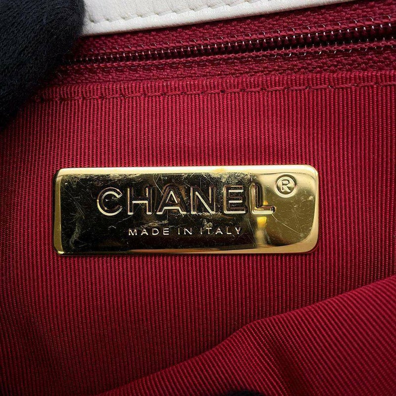 シャネル チェーンショルダーバッグ シャネル19 フラップ バッグ ココマーク ラムスキン AS1160 CHANEL 2way