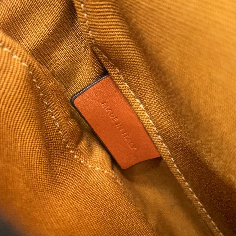 セリーヌ ショルダーバッグ トリオンフ ミニ トライアングル 195902 CELINE ポシェット