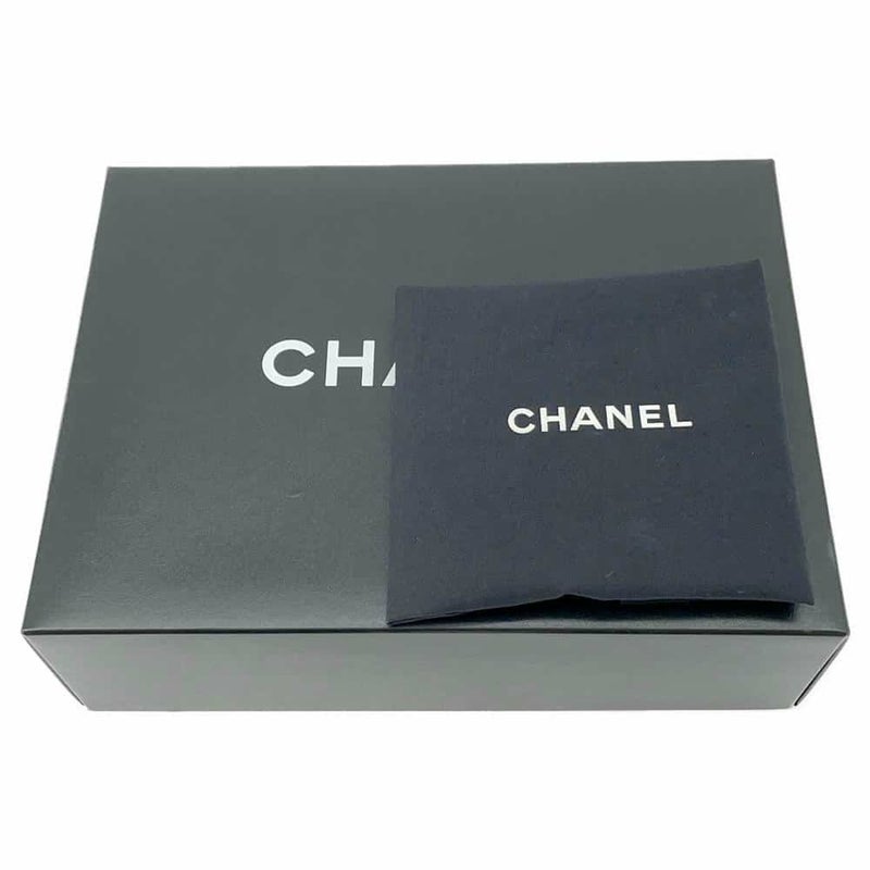 シャネル  チェーンショルダーバッグ マトラッセ ココマーク キャビアスキン CHANEL バッグ 黒