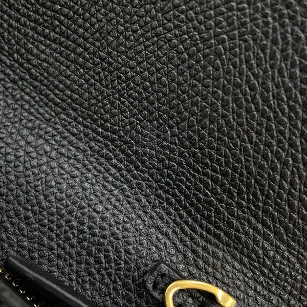 ヴァレンティノ・ガラヴァーニ チェーンウォレット Vロゴ シグネチャー カーフレザー 7W0P0W42SNP 財布 黒