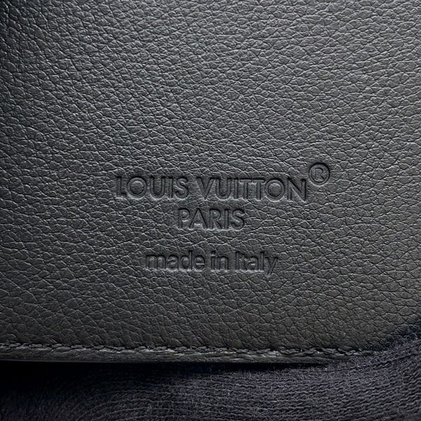 ルイヴィトン カードケース モノグラム・シャドウ マグセーフ ポルト カルト・マグネット M26738 LOUIS VUITTON 黒