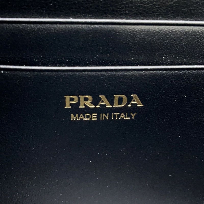 プラダ ショルダーウォレット  トライアングルロゴ ショルダーストラップ付き ウォレット レザー 1MT027 PRADA 財布 黒