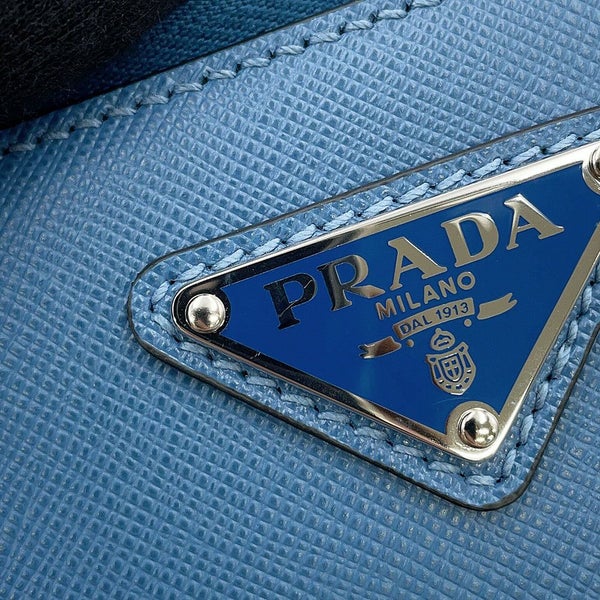 プラダ ボディバッグ トライアングルロゴ ブリック サフィアーノレザー 2VZ106 PRADA