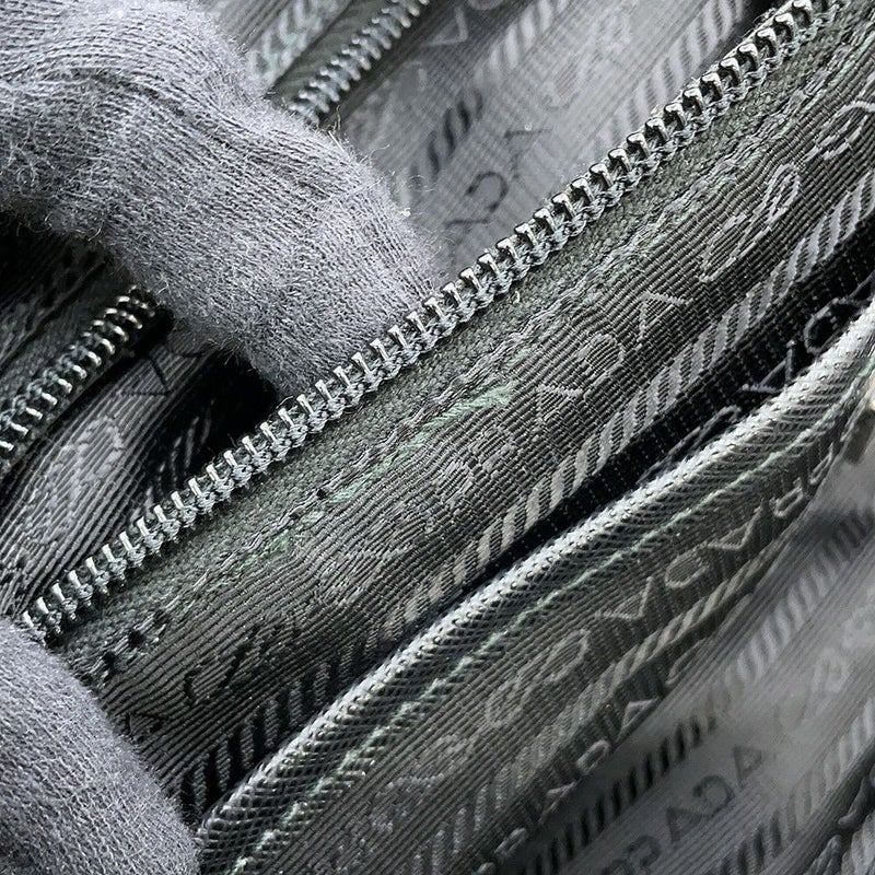 プラダ リュック ミディアム Re-Nylon バックパック ナイロン 1BZ811 PRADA リュックサック バッグ 黒