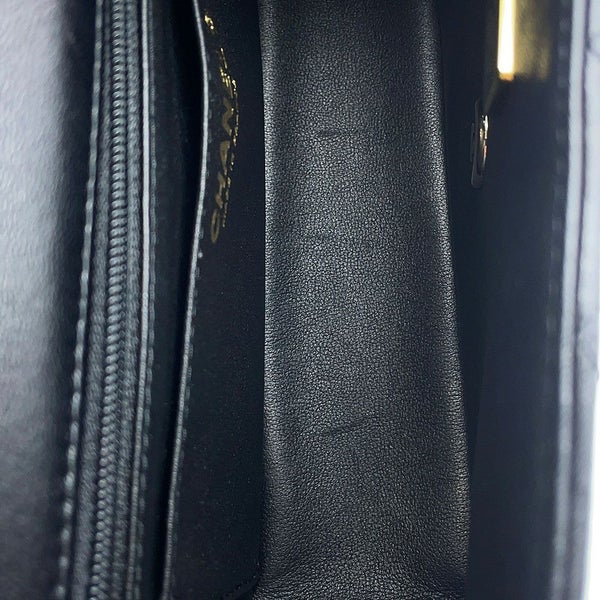 シャネル チェーンショルダーバッグ マトラッセ ココマーク トップハンドル ミニ ラムスキン AS2431 CHANEL 黒